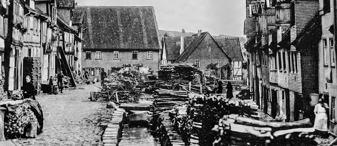 Die Spittelsmühle mit sichtbarem Mühlgraben Anfang des 20. Jahrhunderts